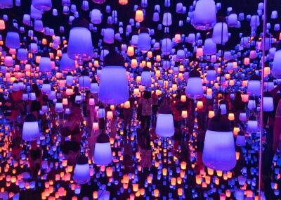 Lamps at Epson Teamlab Borderless Japan 2019